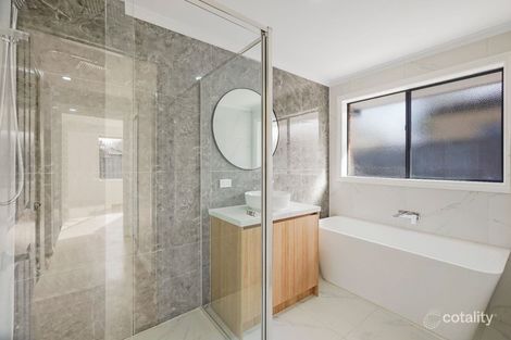 Property photo of 3 Oldbury Grange Tarneit VIC 3029