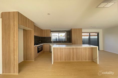 Property photo of 3 Oldbury Grange Tarneit VIC 3029