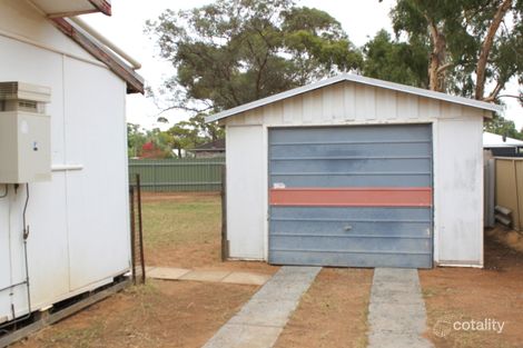 Property photo of 4 Grieve Place Moora WA 6510