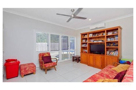 Property photo of 7 Greenvale Close Smithfield QLD 4878