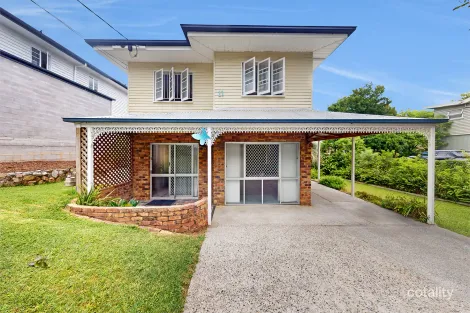 11 Greenmount Ave, Holland Park, QLD 4121