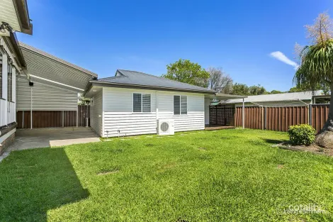 42 Noumea St, Lethbridge Park, NSW 2770
