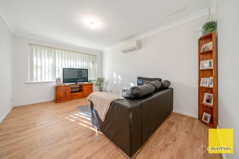 Property photo of 17 Brecknock Way Girrawheen WA 6064