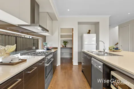 Property photo of 29 Chagall Parade Clyde North VIC 3978