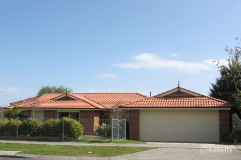 57 Bellevue Dr, Berwick, VIC 3806