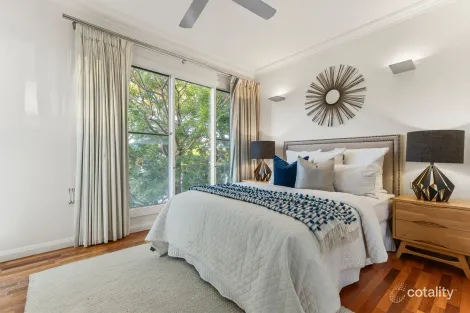 Property photo of 2 Wave Street Hampton VIC 3188