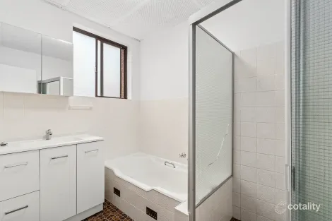 Property photo of 5/16 Hampton Court Road Carlton NSW 2218