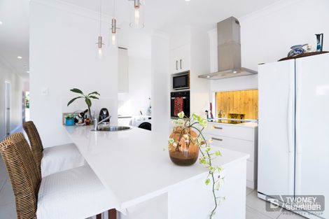 Property photo of 29 Lakeside Drive Smithfield QLD 4878