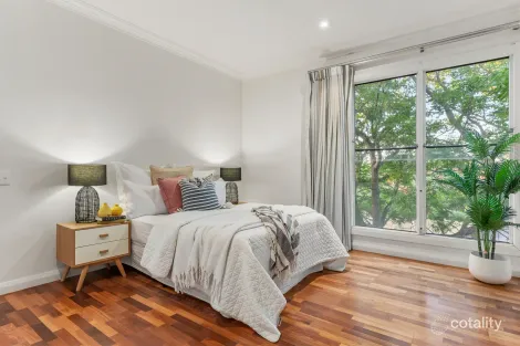 Property photo of 2 Wave Street Hampton VIC 3188