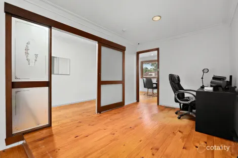 Property photo of 98 Bridge Street Eltham VIC 3095