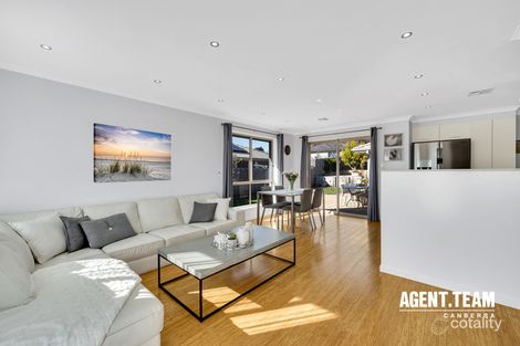 Property photo of 124 Hollows Circuit Macgregor ACT 2615