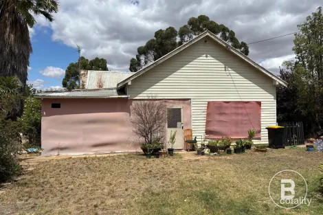 3 Montague St, St Arnaud, VIC 3478