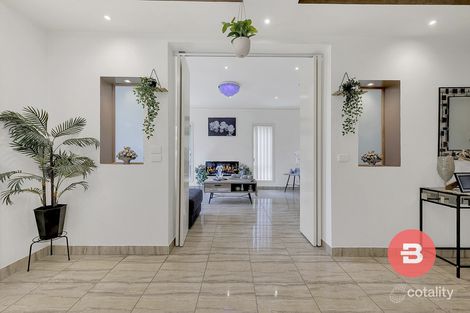 Property photo of 14 Earl Grove Craigieburn VIC 3064