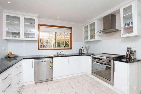 Property photo of 4 Emma Court Taylors Lakes VIC 3038