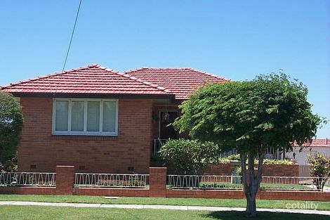 77 Bilsen Rd, Wavell Heights, QLD 4012