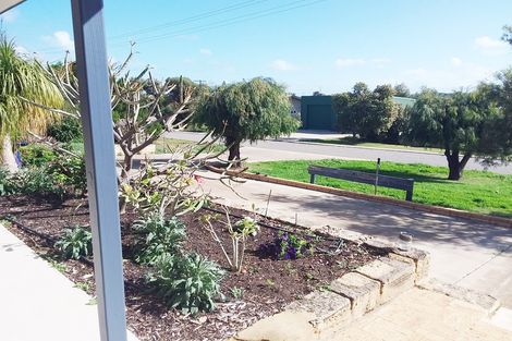Property photo of 12 Rowlands Road Green Head WA 6514