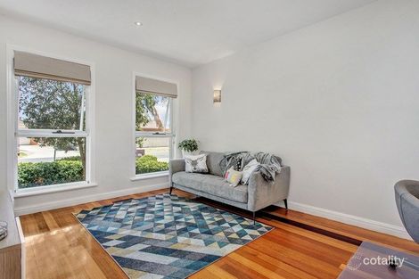 Property photo of 22 Delbridge Drive Sydenham VIC 3037