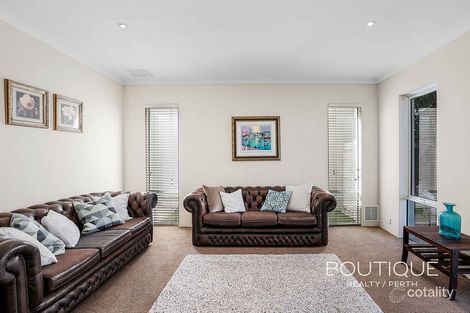 Property photo of 4 Martinique Mews Hillarys WA 6025