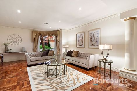 Property photo of 1 Deirdre Street Glen Waverley VIC 3150