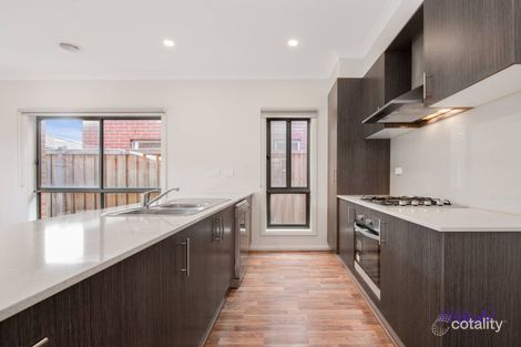 Property photo of 7 Frogmores Street Pakenham VIC 3810