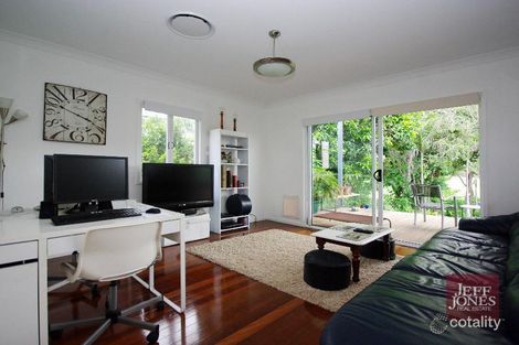 Property photo of 41 Pear Street Greenslopes QLD 4120
