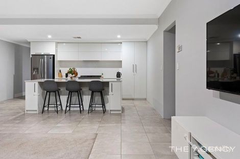 Property photo of 11 Crombie Way Baldivis WA 6171