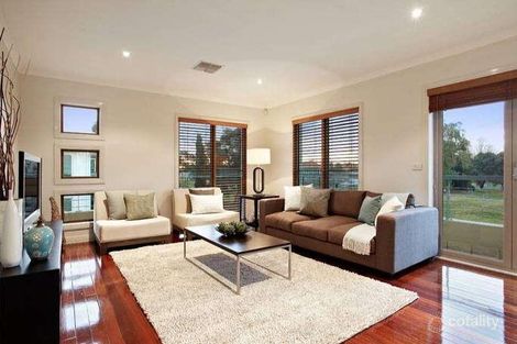Property photo of 14 Edina Close Port Melbourne VIC 3207