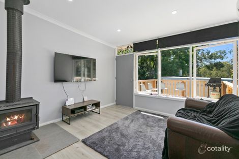Property photo of 17 Timberline Road Launching Place VIC 3139