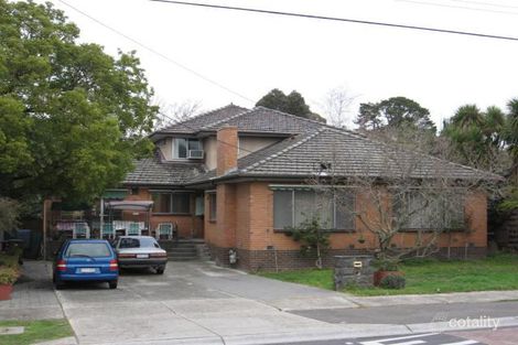 32 Woodhouse Rd, Doncaster East, VIC 3109