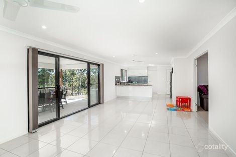 Property photo of 7 Flametree Court Tamaree QLD 4570