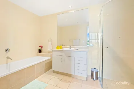 Property photo of 910/1 Como Crescent Southport QLD 4215