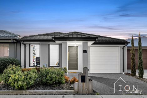 Property photo of 15 Venetia Way Cranbourne South VIC 3977