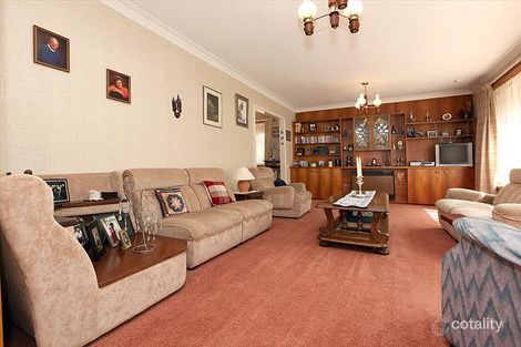 Property photo of 11 Cockburn Street Curtin ACT 2605