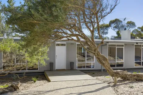 19 Girvan Gr, Point Lonsdale, VIC 3225