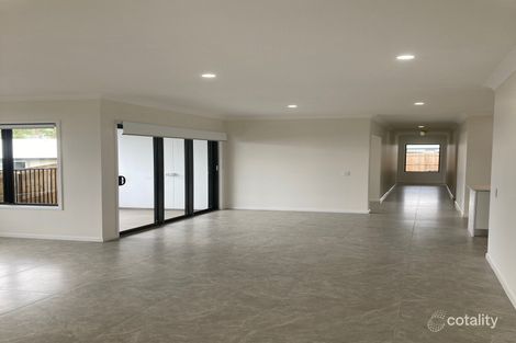Property photo of 19 Olivia Street Flinders View QLD 4305