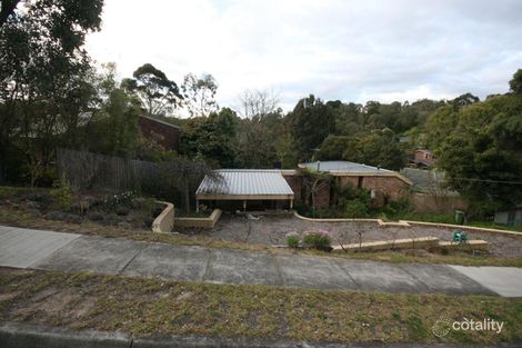 31 Andrew Cres, Croydon South, VIC 3136