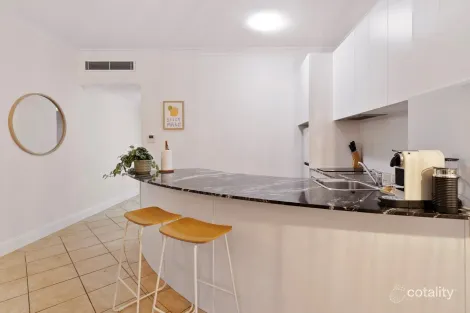 Property photo of 13/233-237 Esplanade Cairns North QLD 4870