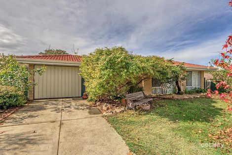 19 Simmons Loop, Parmelia, WA 6167