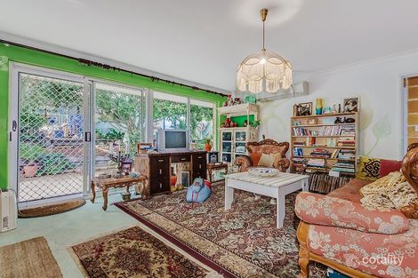 Property photo of 19 Simmons Loop Parmelia WA 6167