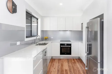 Property photo of 1 Winter Avenue Mount Warrigal NSW 2528