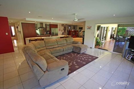 Property photo of 11 Garden View Court Kalkie QLD 4670