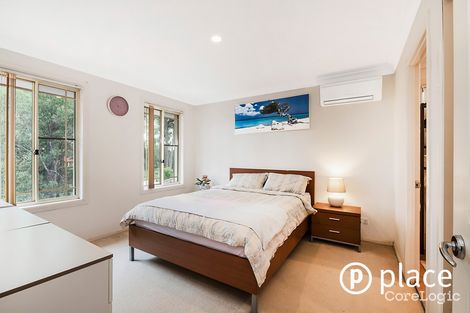 Property photo of 27 Tallowood Way Sunnybank Hills QLD 4109