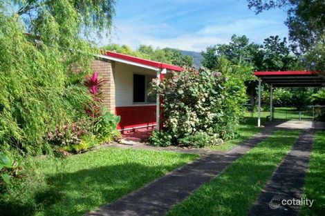 9 Burton Cl, White Rock, QLD 4868