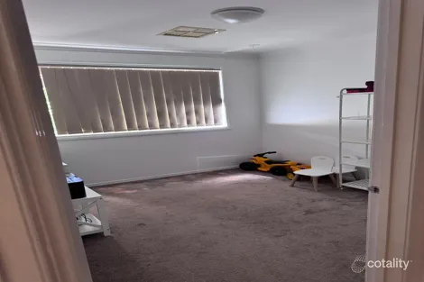 Property photo of 109 Melzak Way Berwick VIC 3806