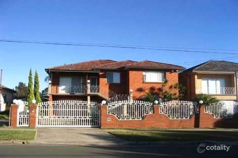 25 Peel St, Canley Heights, NSW 2166