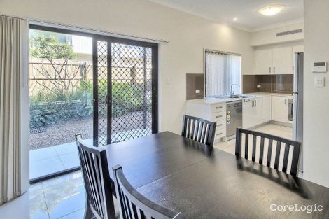 Property photo of 28/407 Warrigal Road Eight Mile Plains QLD 4113
