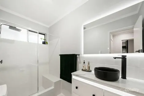 Property photo of 54 Hewitt Way Booragoon WA 6154