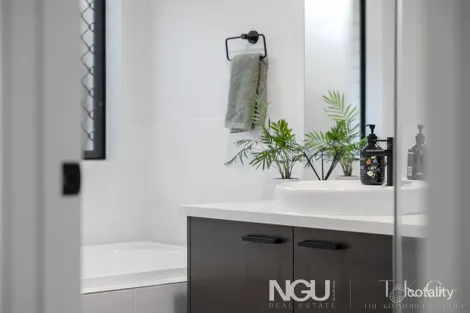 Property photo of 41 Burrum Drive Ripley QLD 4306