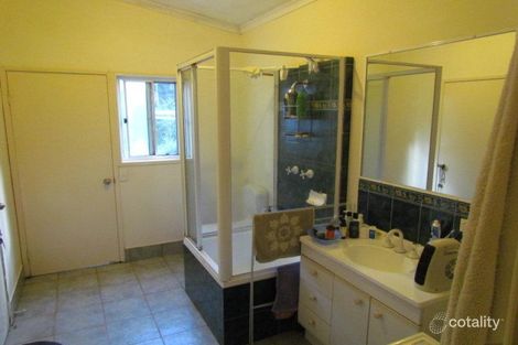 Property photo of 14 Fahey Road Mount Glorious QLD 4520