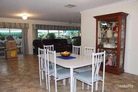 Property photo of 4 Simmental Vale Stratton WA 6056